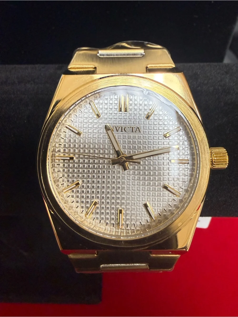 Invicta Men’s Speedway 48400 – Gold Tone  40mm, 50m water resistant